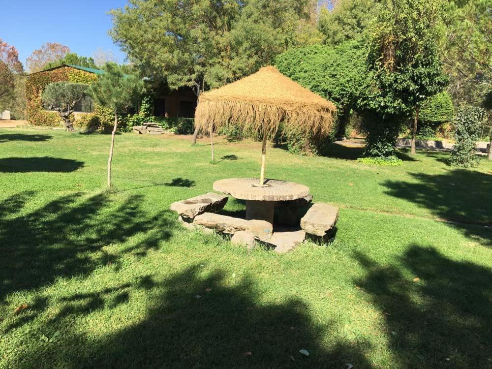 Complejo Rural La Badia Villa Lucillos Exterior photo